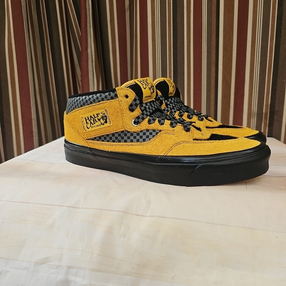 Vans Half Cab Yellow and Black Sneakers DX33